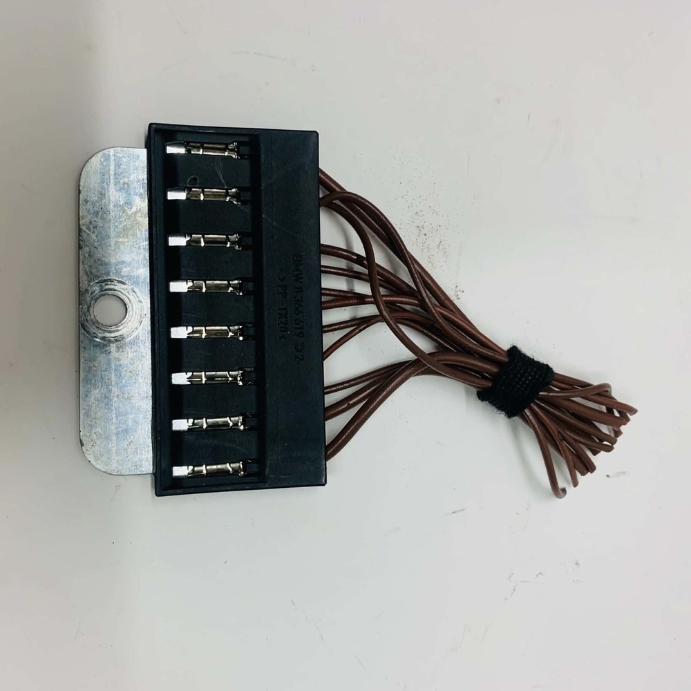 BMW OEM negative wire cable terminal clamp loom ground 8366619 D5
